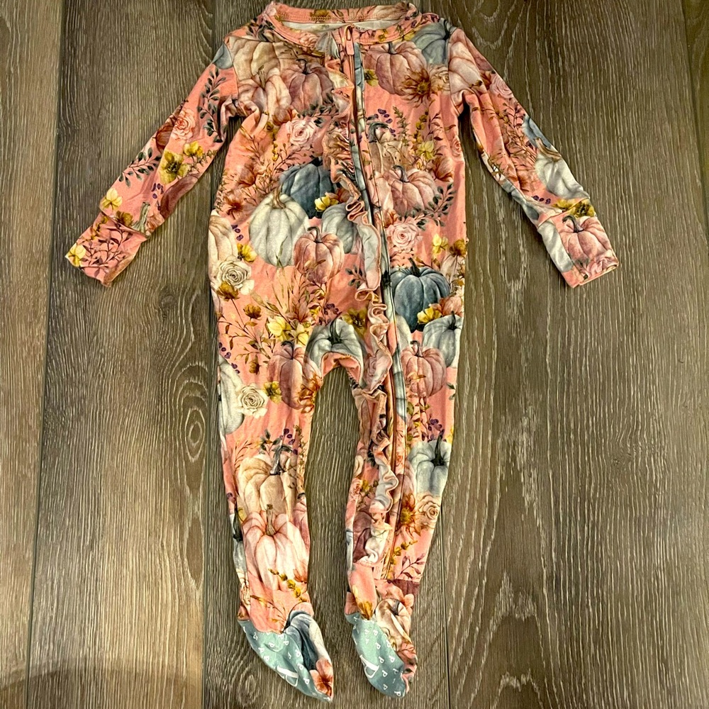 Posh peanut sleeper with pumpkins size 3-6 months